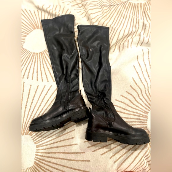 Holden Free People Over the Knee Stretch Boots - Picture 4 of 4